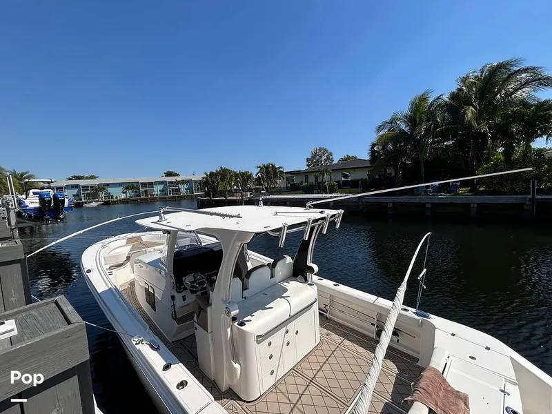 Slide: The Image of Edgewater 368CC 2016 - 15213815