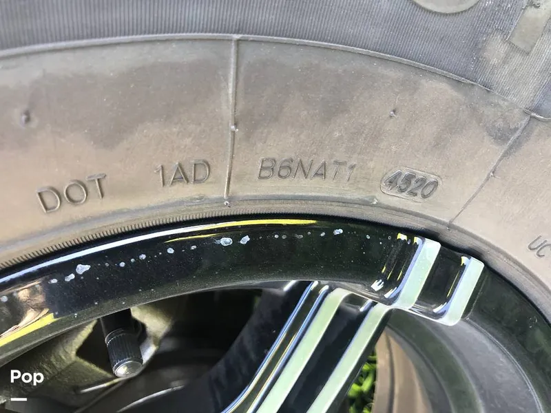 Slide: The Image of Mastercraft XT22 2021 - 15222029