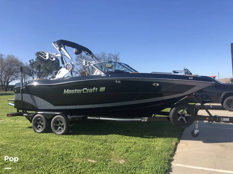 Slide: The Image of Mastercraft XT22 2021 - 15221528