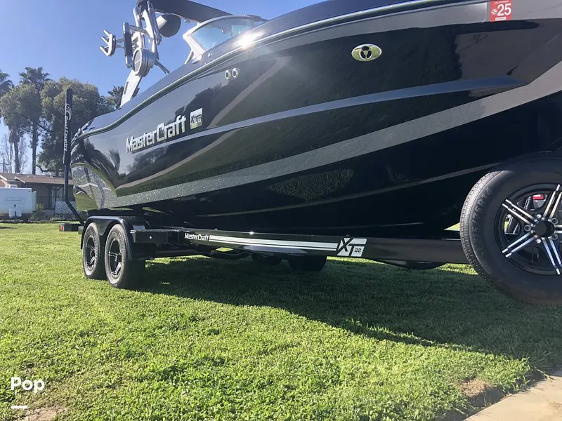 Slide: The Image of Mastercraft XT22 2021 - 15221542