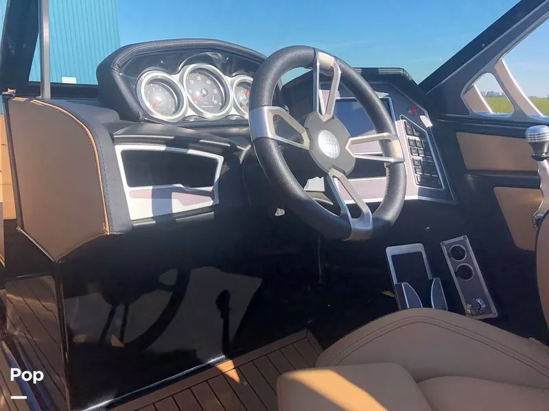 Slide: The Image of Mastercraft XT22 2021 - 15221555