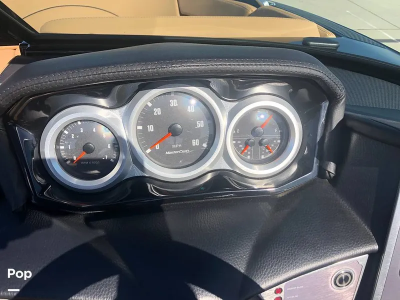 Slide: The Image of Mastercraft XT22 2021 - 15221556