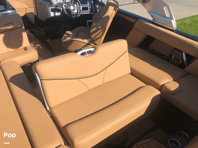 Slide: The Image of Mastercraft XT22 2021 - 15221560