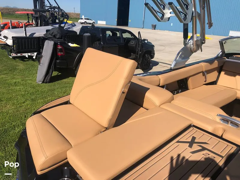 Slide: The Image of Mastercraft XT22 2021 - 15221567