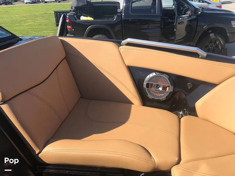 Slide: The Image of Mastercraft XT22 2021 - 15221751