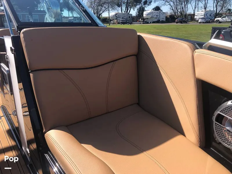 Slide: The Image of Mastercraft XT22 2021 - 15221754