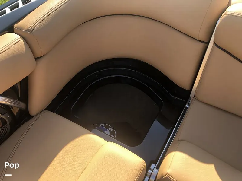 Slide: The Image of Mastercraft XT22 2021 - 15221761