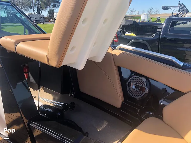 Slide: The Image of Mastercraft XT22 2021 - 15221762