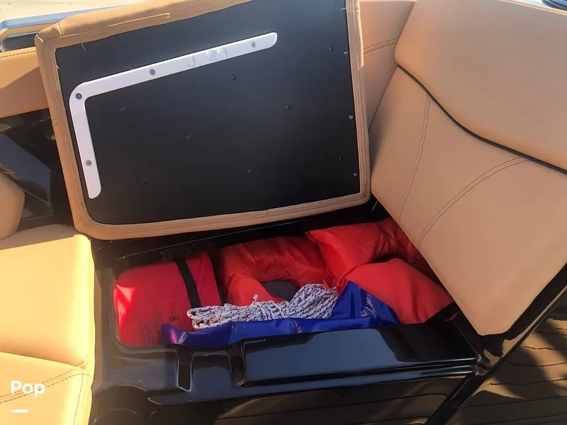 Slide: The Image of Mastercraft XT22 2021 - 15221765