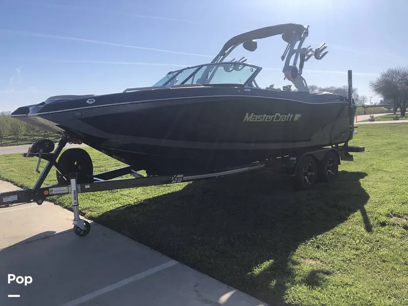 Slide: The Image of Mastercraft XT22 2021 - 15221523