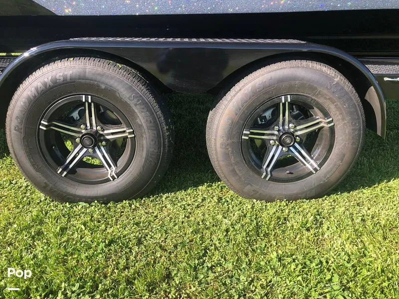 Slide: The Image of Mastercraft XT22 2021 - 15222019