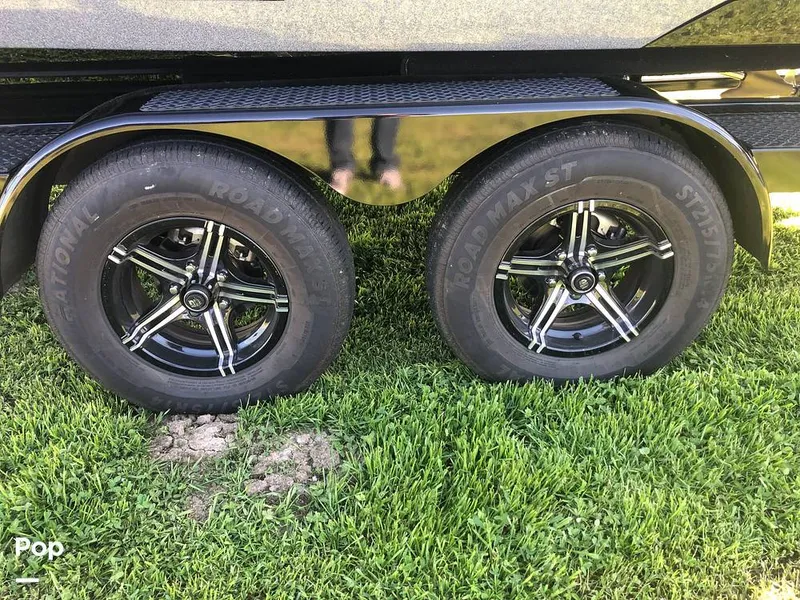 Slide: The Image of Mastercraft XT22 2021 - 15222020