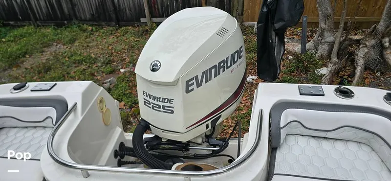 Slide: The Image of Wellcraft Fisherman 210 2013 - 15293090