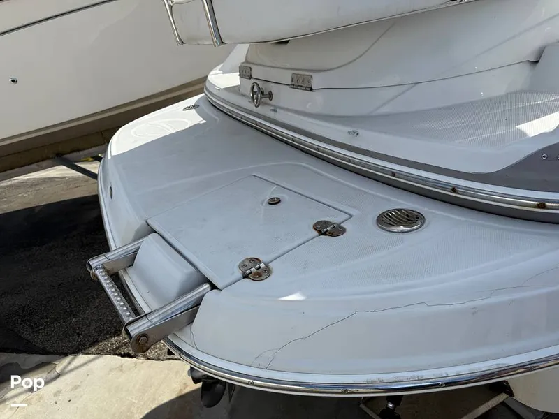 Slide: The Image of Crownline Boats 260LS 2007 - 15868571