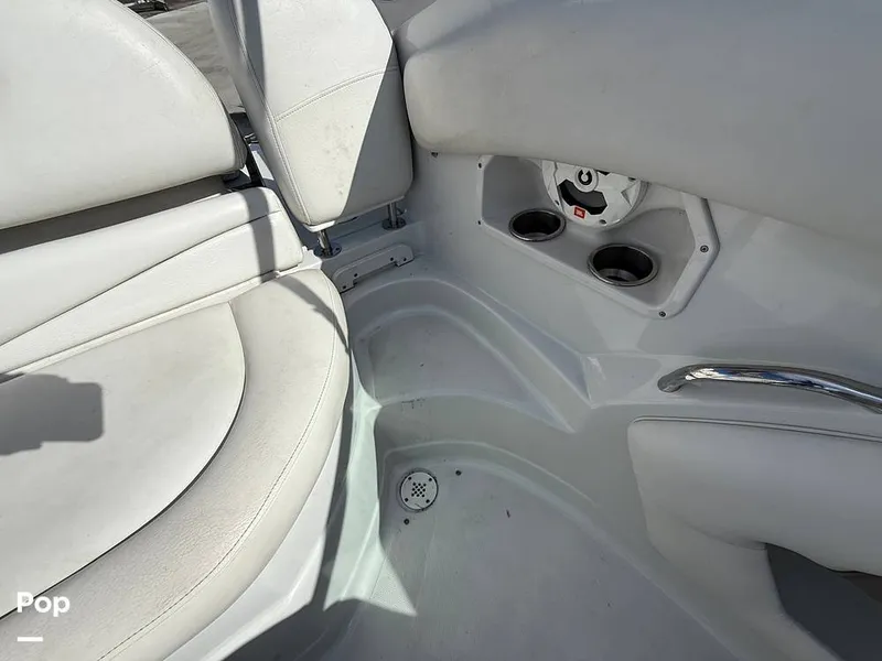 Slide: The Image of Crownline Boats 260LS 2007 - 15868583