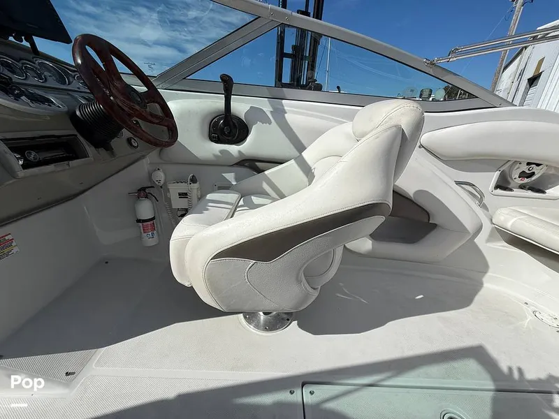 Slide: The Image of Crownline Boats 260LS 2007 - 15868589