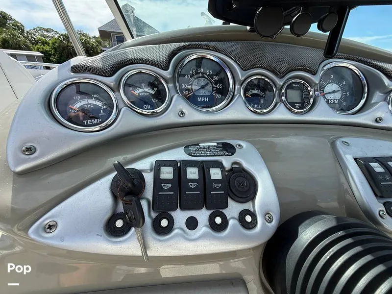 Slide: The Image of Crownline Boats 260LS 2007 - 15868594