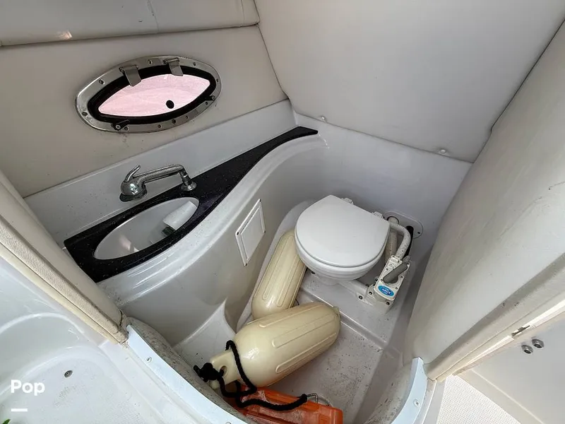 Slide: The Image of Crownline Boats 260LS 2007 - 15868596