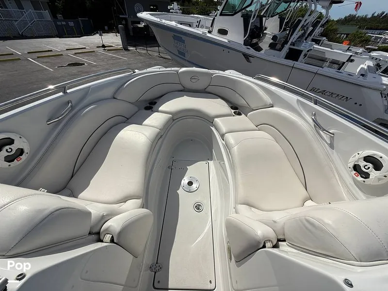 Slide: The Image of Crownline Boats 260LS 2007 - 15868602