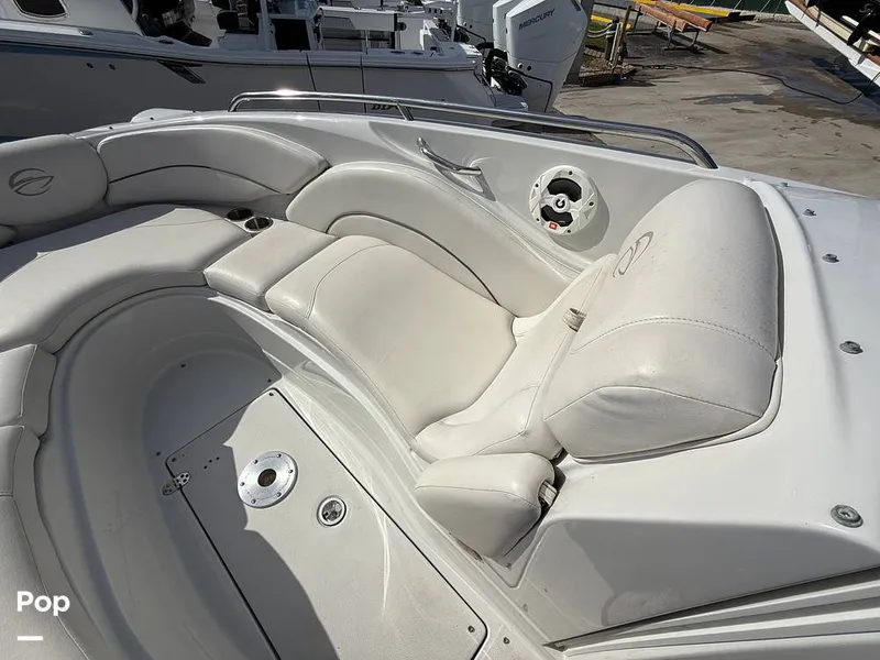 Slide: The Image of Crownline Boats 260LS 2007 - 15868604
