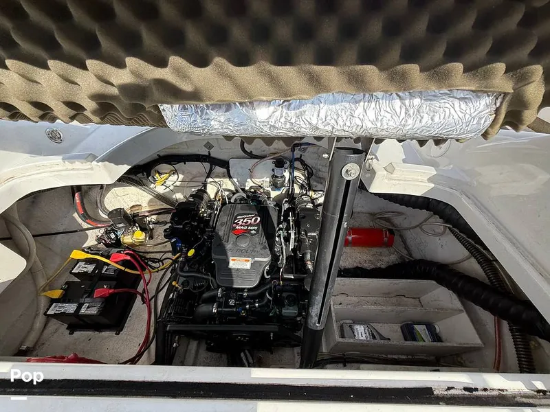 Slide: The Image of Crownline Boats 260LS 2007 - 15868664