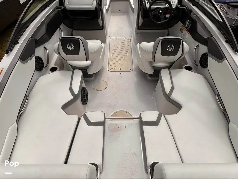 Slide: The Image of Scarab 195 HO 2016 - 16205307