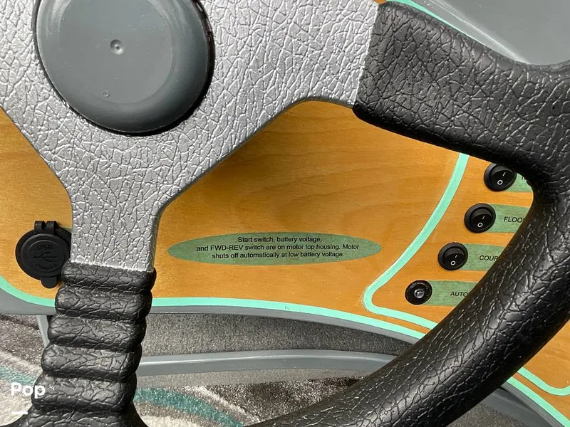 Slide: The Image of Feather Craft 15 1962 - 15212130