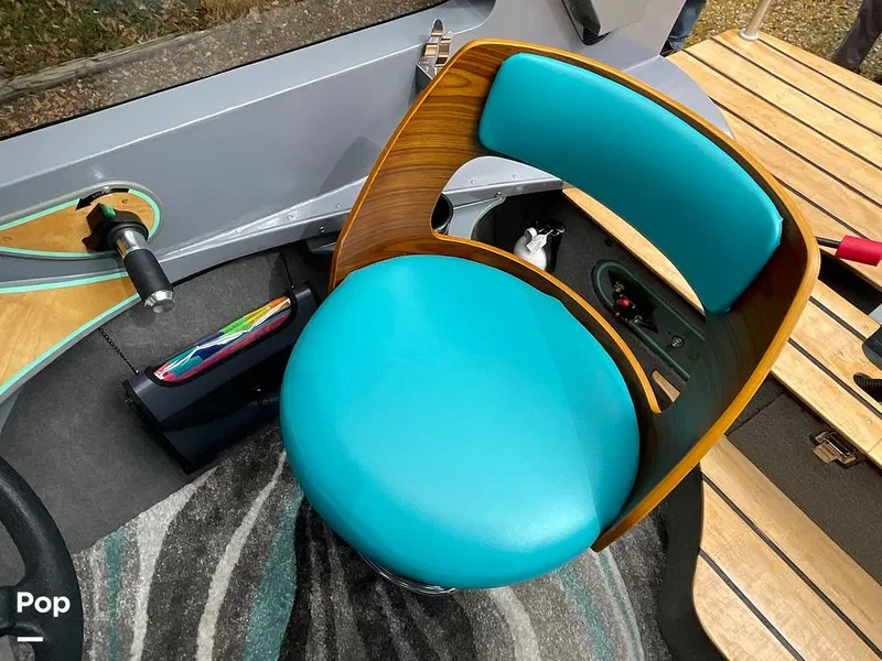 Slide: The Image of Feather Craft 15 1962 - 15212135