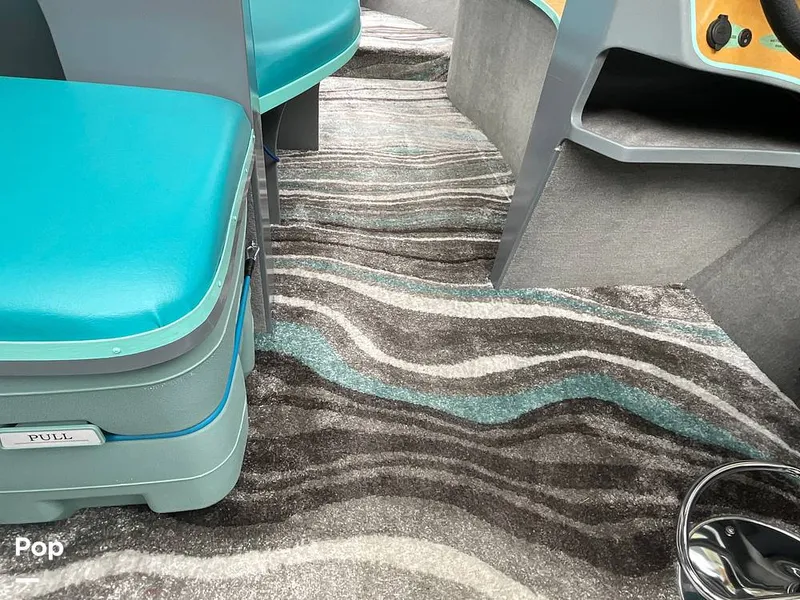 Slide: The Image of Feather Craft 15 1962 - 15212231