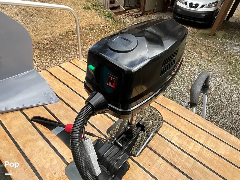 Slide: The Image of Feather Craft 15 1962 - 15212236