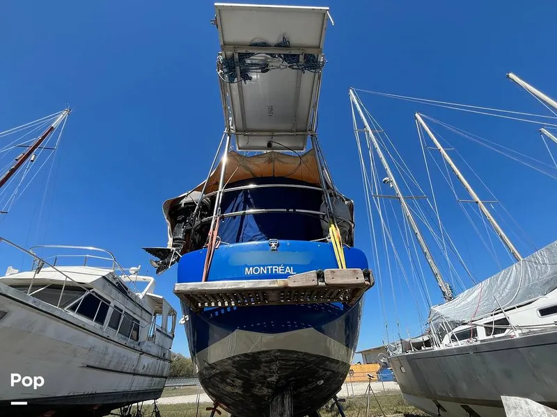 Slide: The Image of Custom Navigateurs J.E.L. Custom 37' 1980 - 15236273