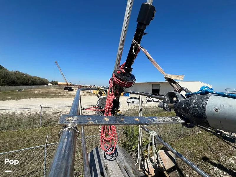 Slide: The Image of Custom Navigateurs J.E.L. Custom 37' 1980 - 15236289