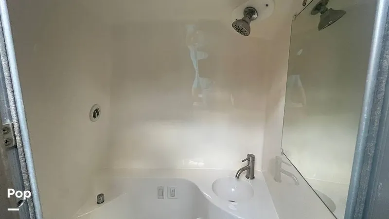 Slide: The Image of Regal 26 XO 2019 - 15410975