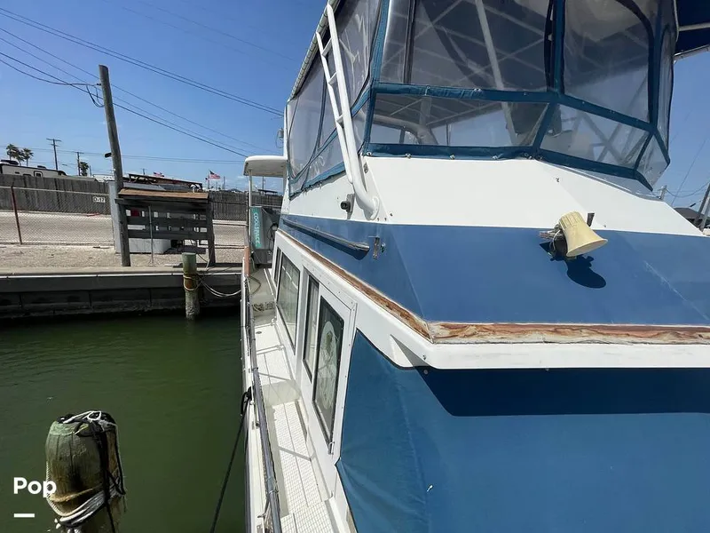 Slide: The Image of Sundeck 42 1984 - 15265979