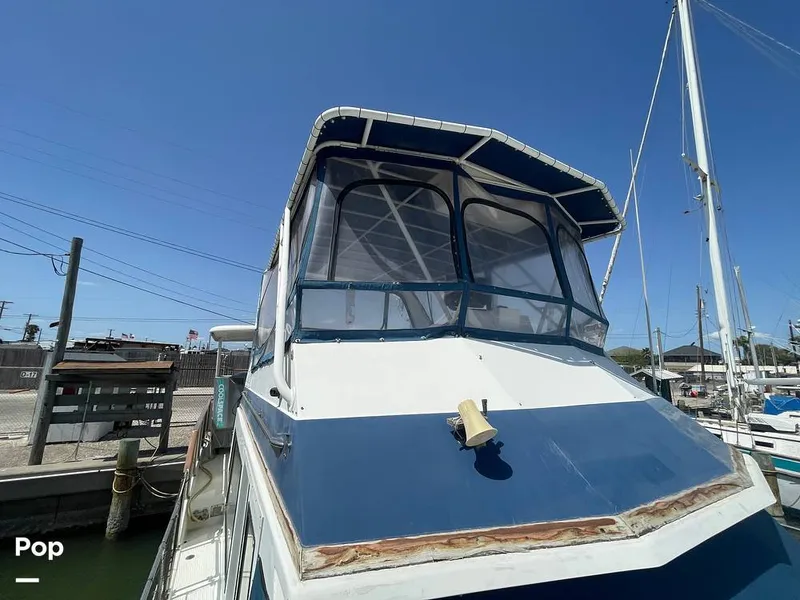 Slide: The Image of Sundeck 42 1984 - 15265981