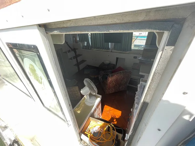 Slide: The Image of Entry Door - 15265983