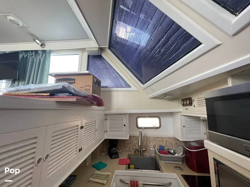 Slide: The Image of Sundeck 42 1984 - 15267585