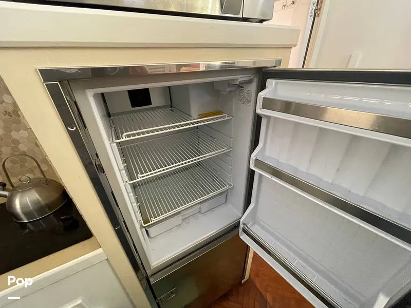 Slide: The Image of Galley Refrigerator/freezer - 15267586