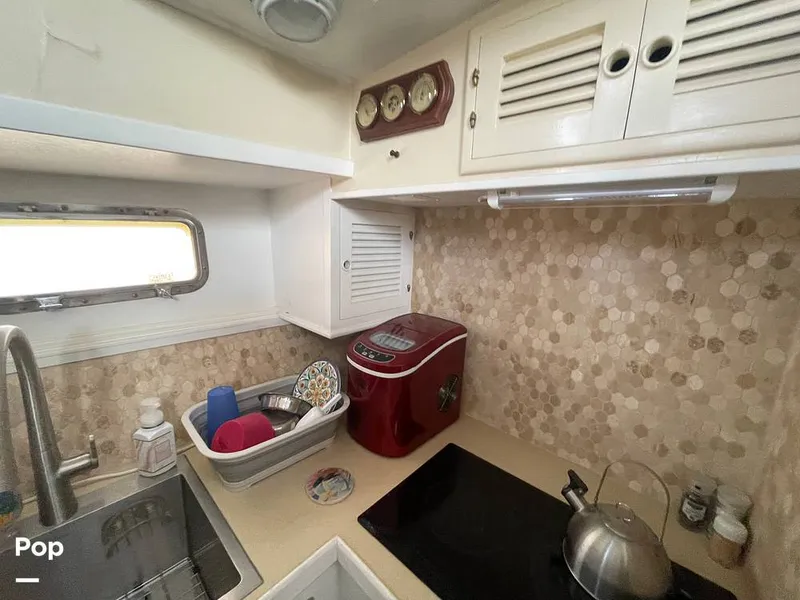 Slide: The Image of Sundeck 42 1984 - 15267681