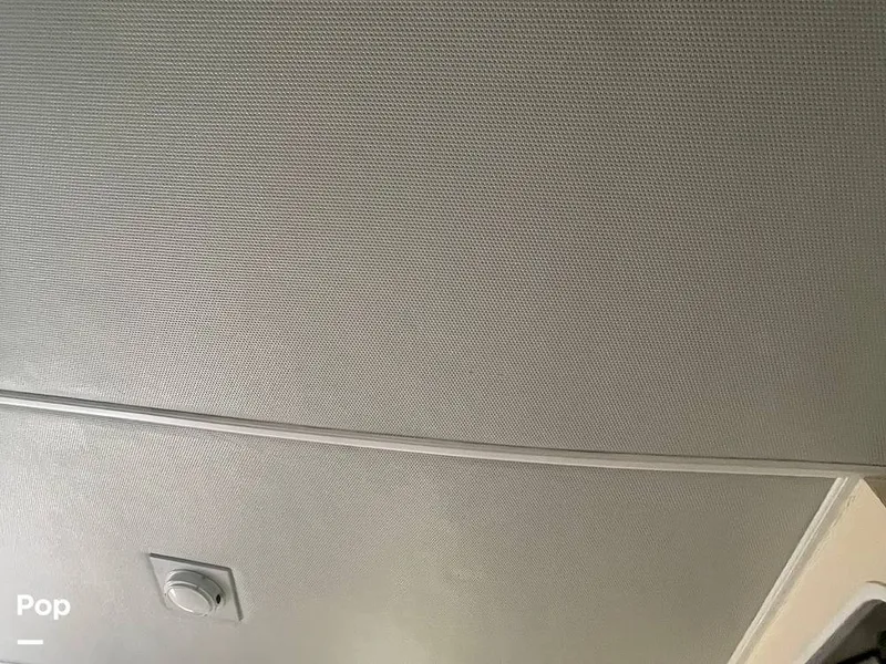 Slide: The Image of Sundeck 42 1984 - 15267899