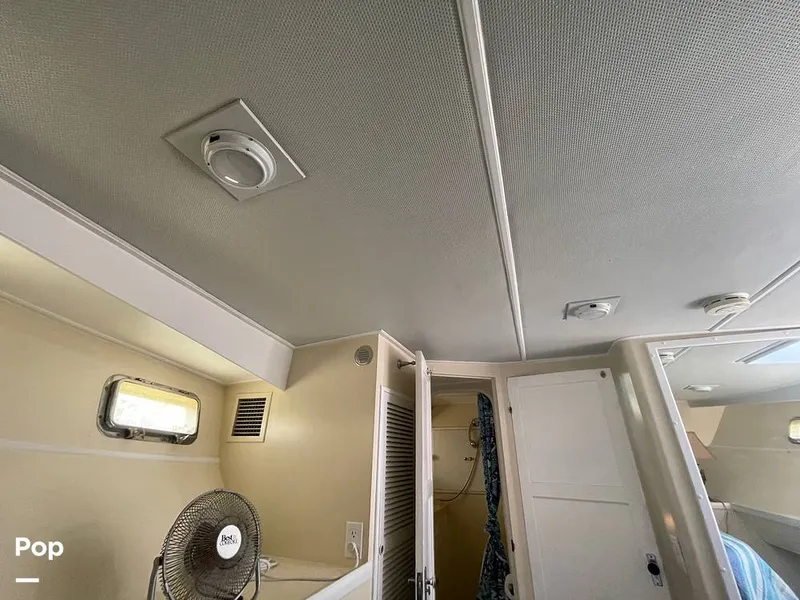 Slide: The Image of Sundeck 42 1984 - 15267900