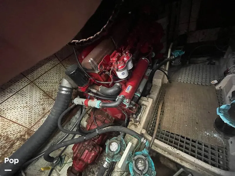 Slide: The Image of Sundeck 42 1984 - 15267971