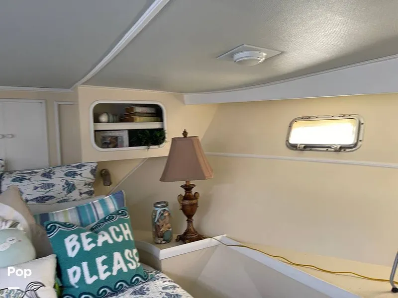 Slide: The Image of Sundeck 42 1984 - 15210732