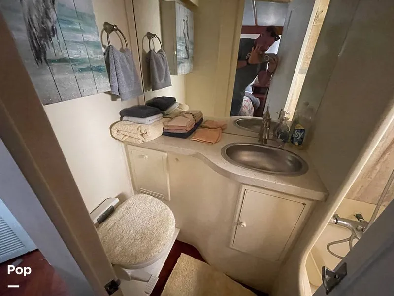 Slide: The Image of Sundeck 42 1984 - 15268208