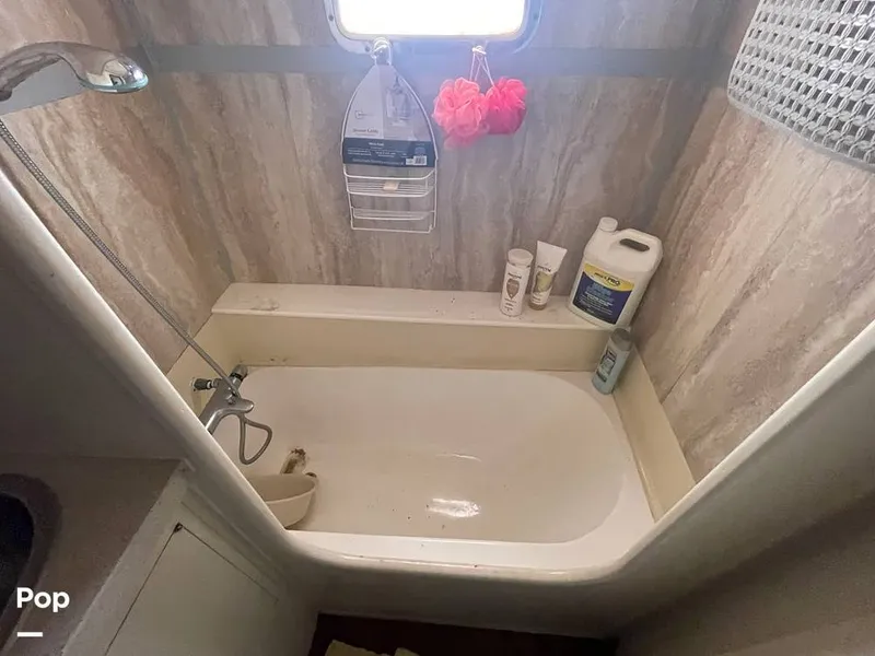 Slide: The Image of Sundeck 42 1984 - 15268210