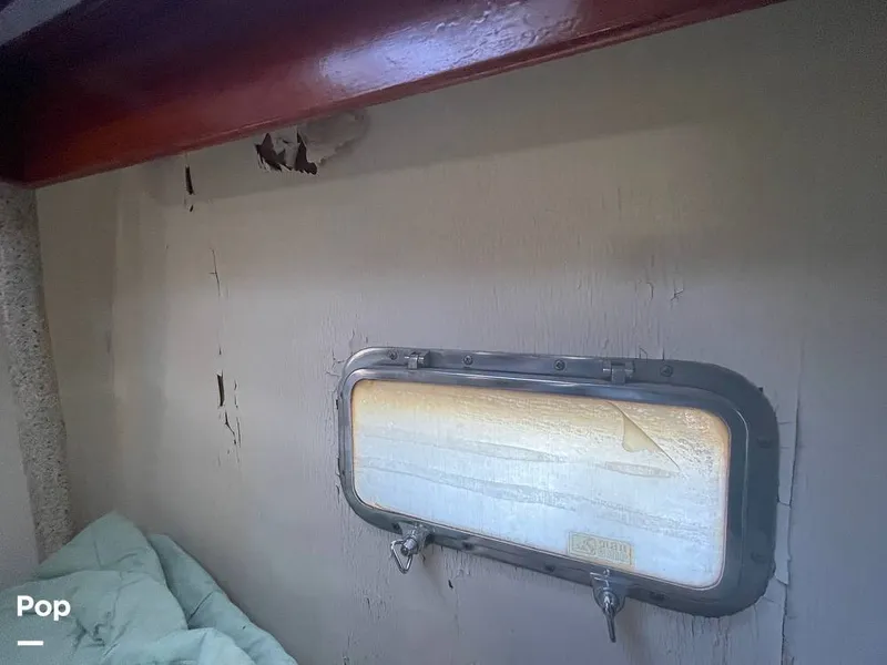 Slide: The Image of Sundeck 42 1984 - 15268213