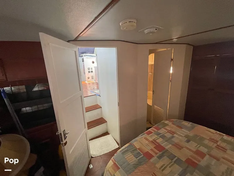 Slide: The Image of Sundeck 42 1984 - 15268215