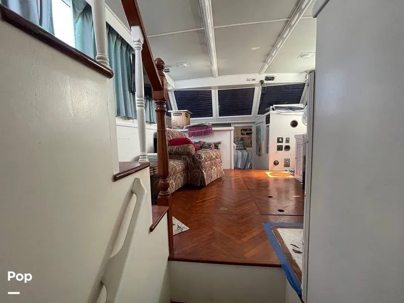 Slide: The Image of Sundeck 42 1984 - 15268218