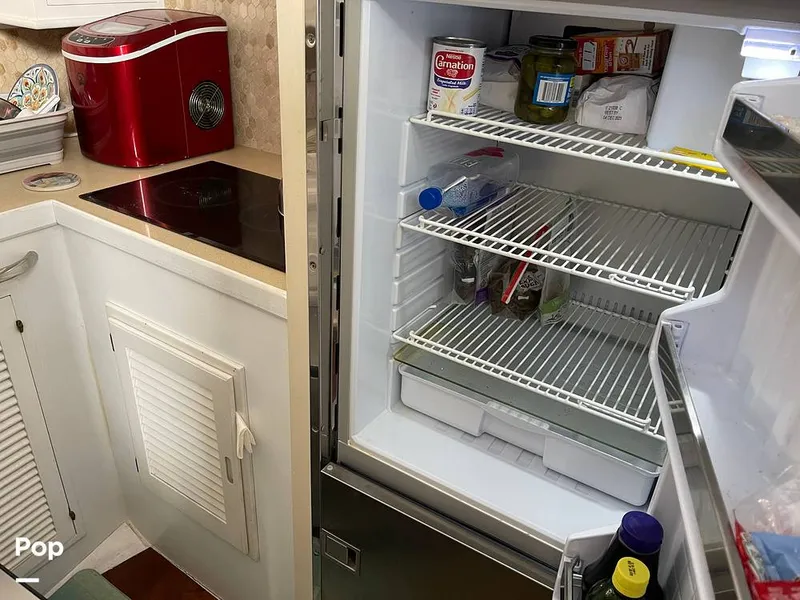 Slide: The Image of Galley Cook Top/refrigerator/freezer - 15210741