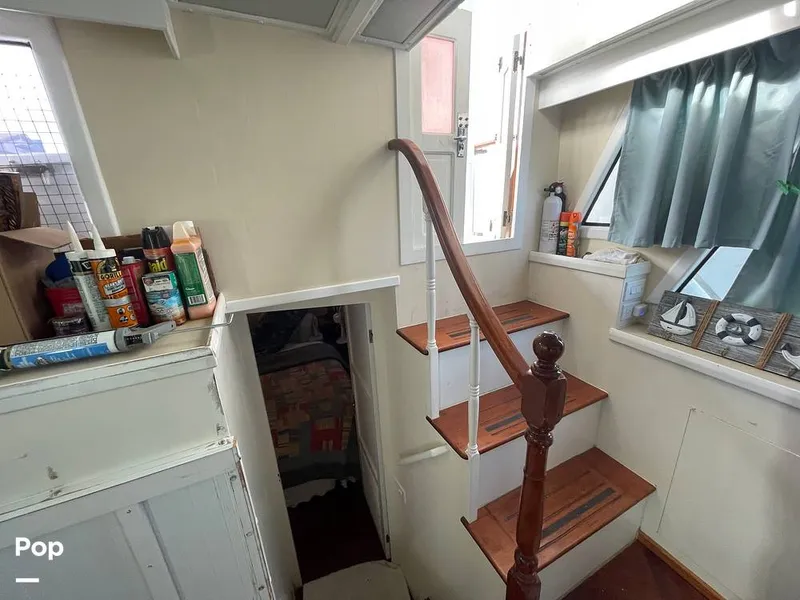 Slide: The Image of Sundeck 42 1984 - 15210747